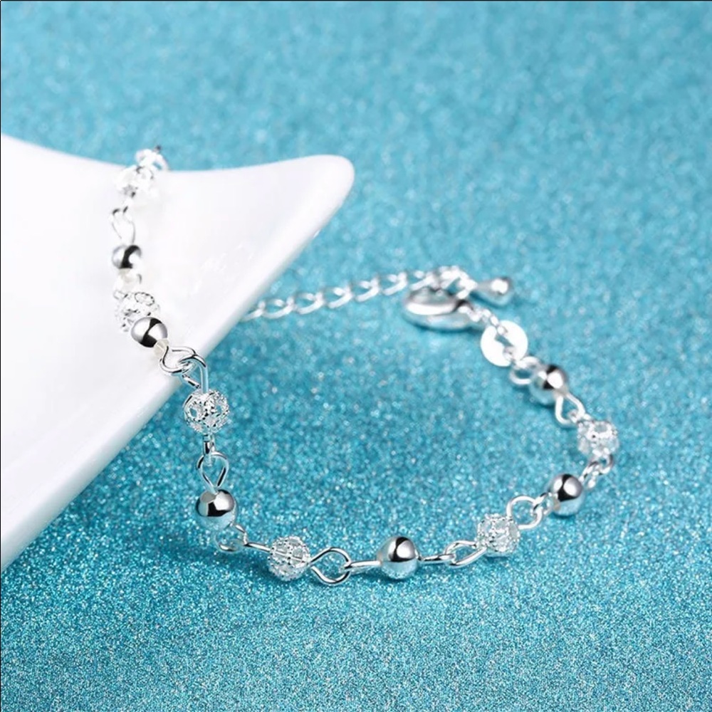 Gorgeous Silver Fashion Anklet - Picture 3 of 3